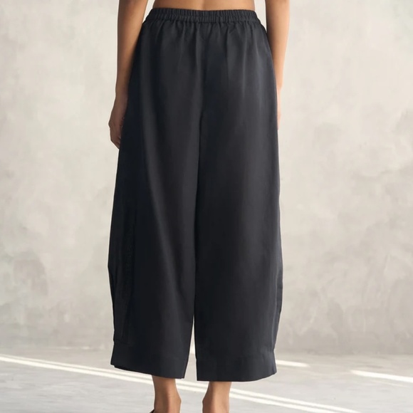 Nicobar Serene pants, light and loose fitting, black, Large - Picture 2 of 9